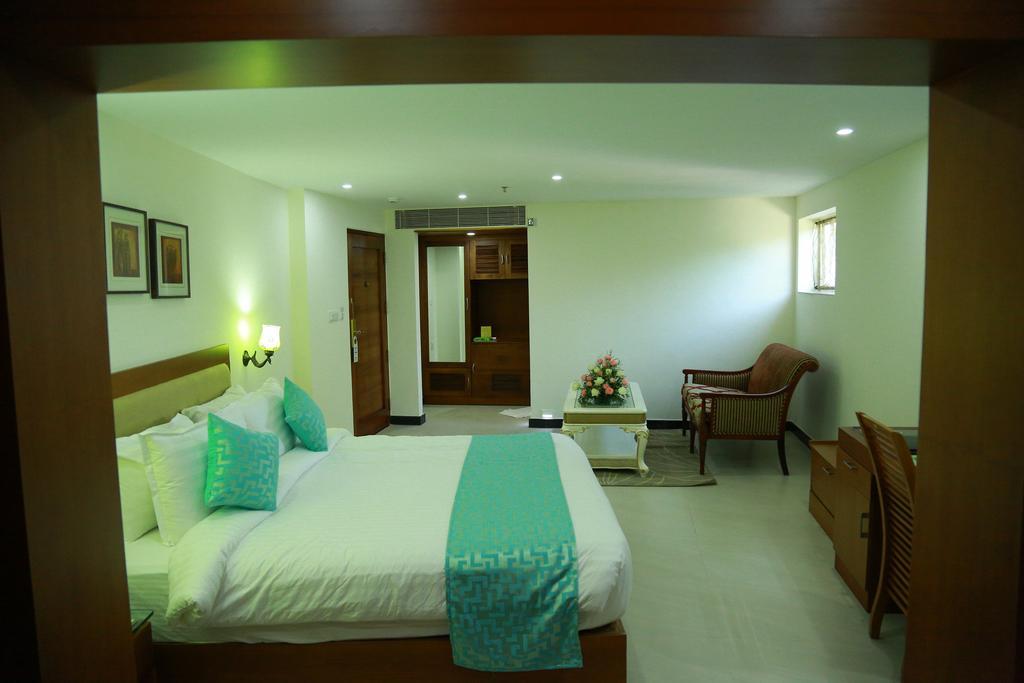 Hill Palace Hotel & Spa Kochi Exterior foto